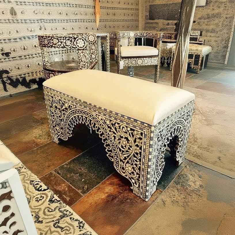 Arka traditional Bench