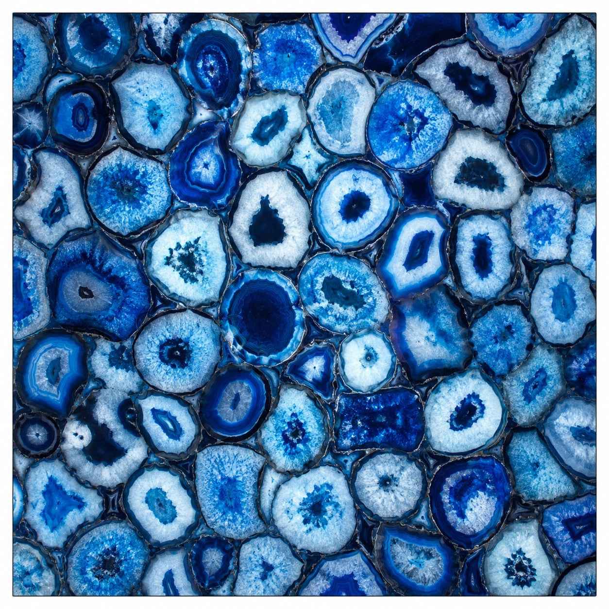 Agate Blue - A semi-precious gem - Arteviah