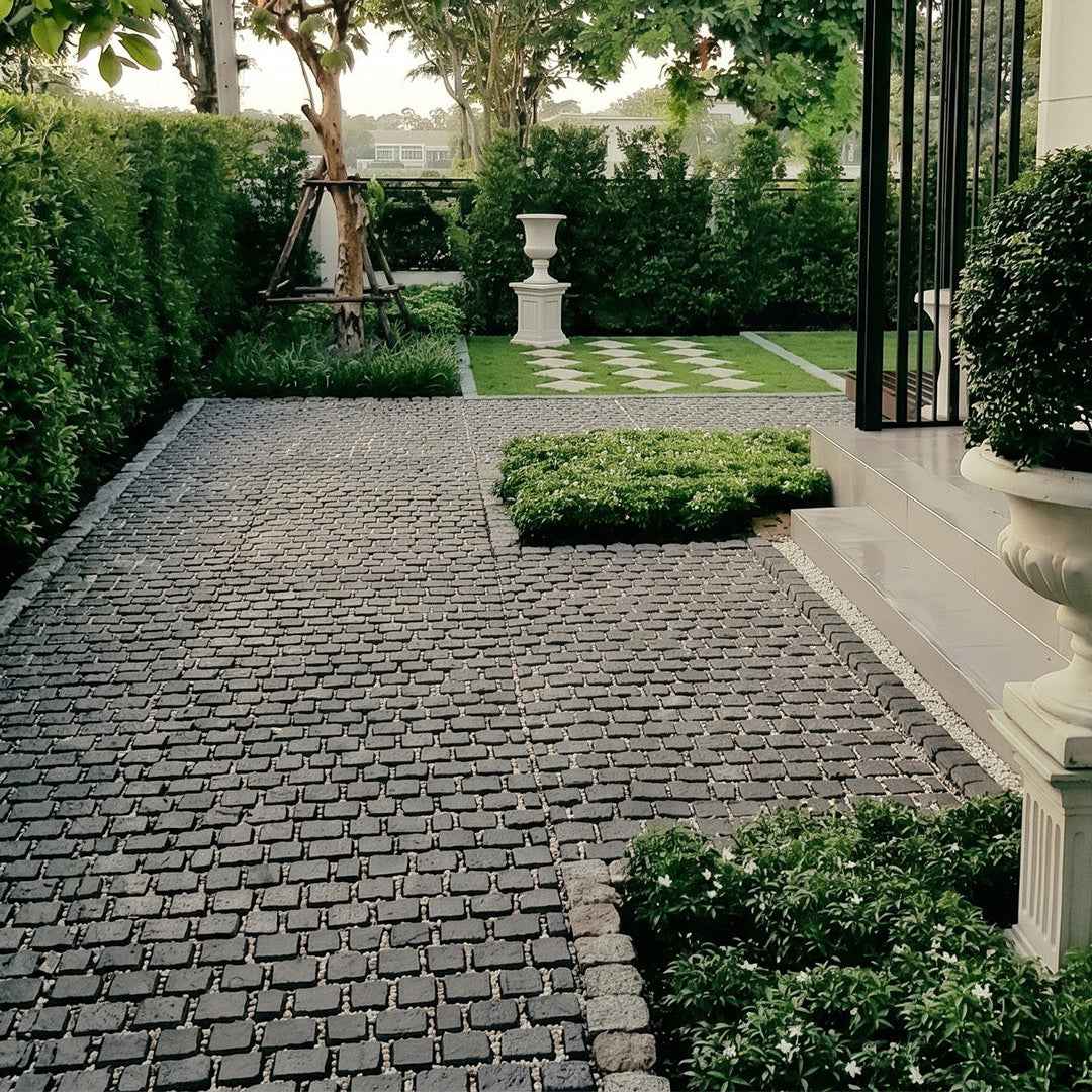Cobbles Garden